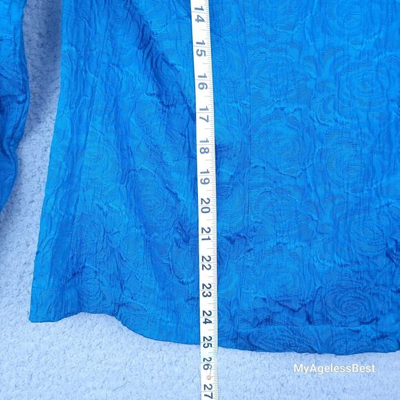 Chicos Blue Textured Crinkle Blazer Jacket Size 1 Medium Statement Career - Picture 9 of 15